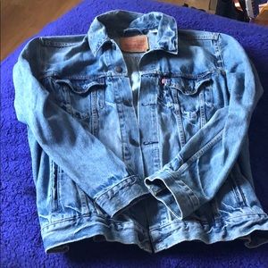 Men’s Levi denim jean jacket XL